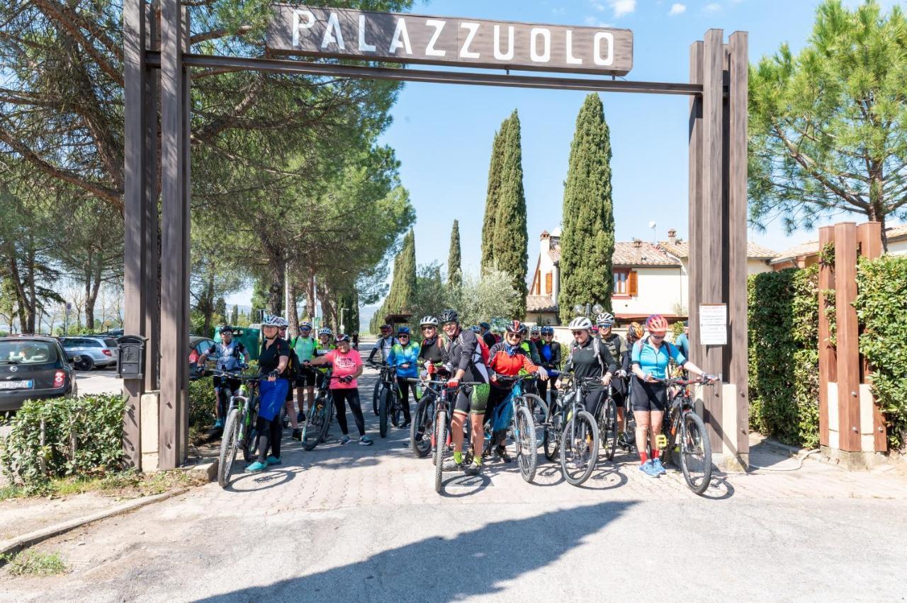 Hotel Palazzuolo San Quirico d'Orcia Bagian luar foto